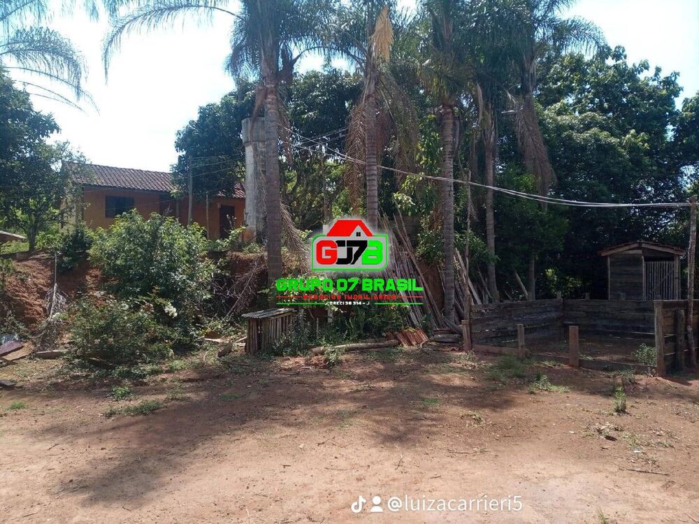 Sítio à venda com 2 quartos, 80m² - Foto 1