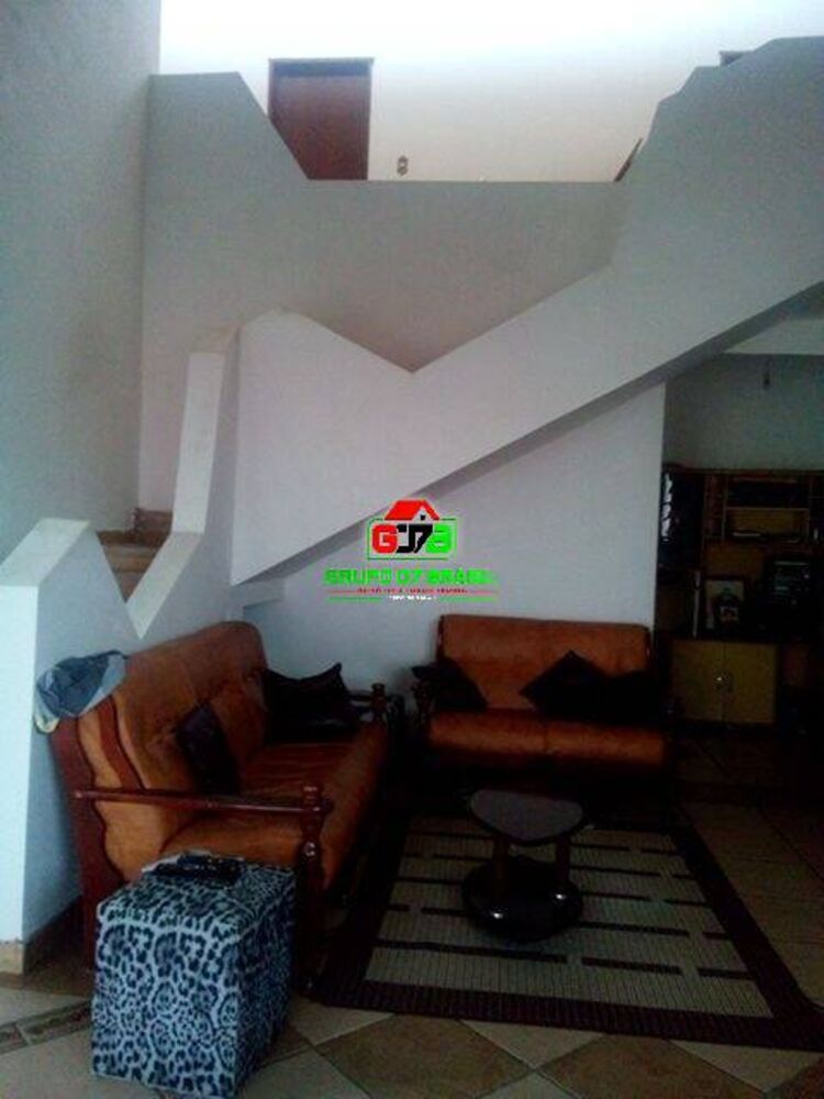 Sobrado, 6 quartos, 335 m² - Foto 2