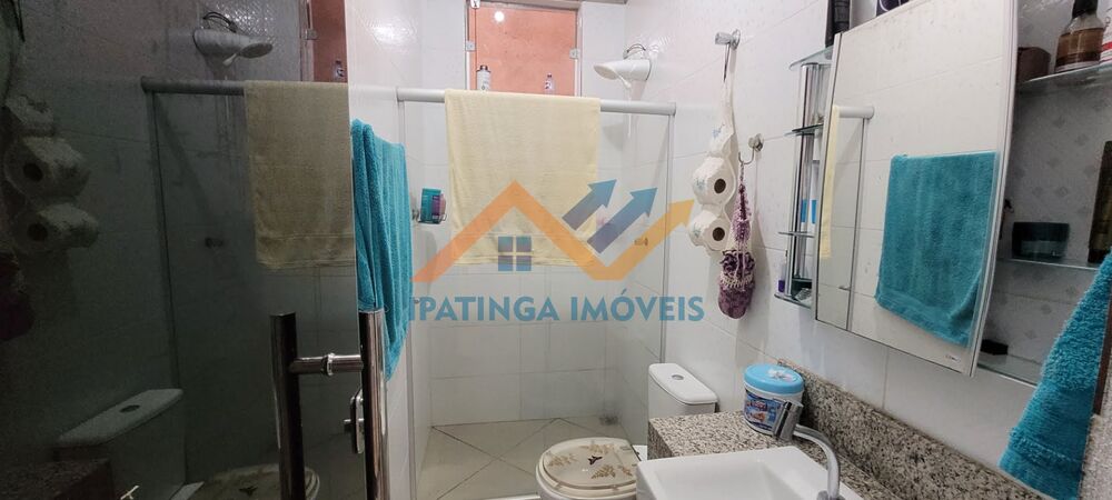 Casa à venda com 3 quartos, 220m² - Foto 3