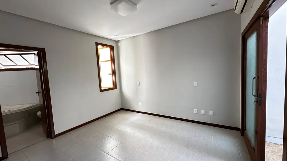 Casa, 4 quartos, 300 m² - Foto 14