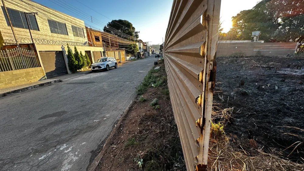 Terreno, 300 m² - Foto 2