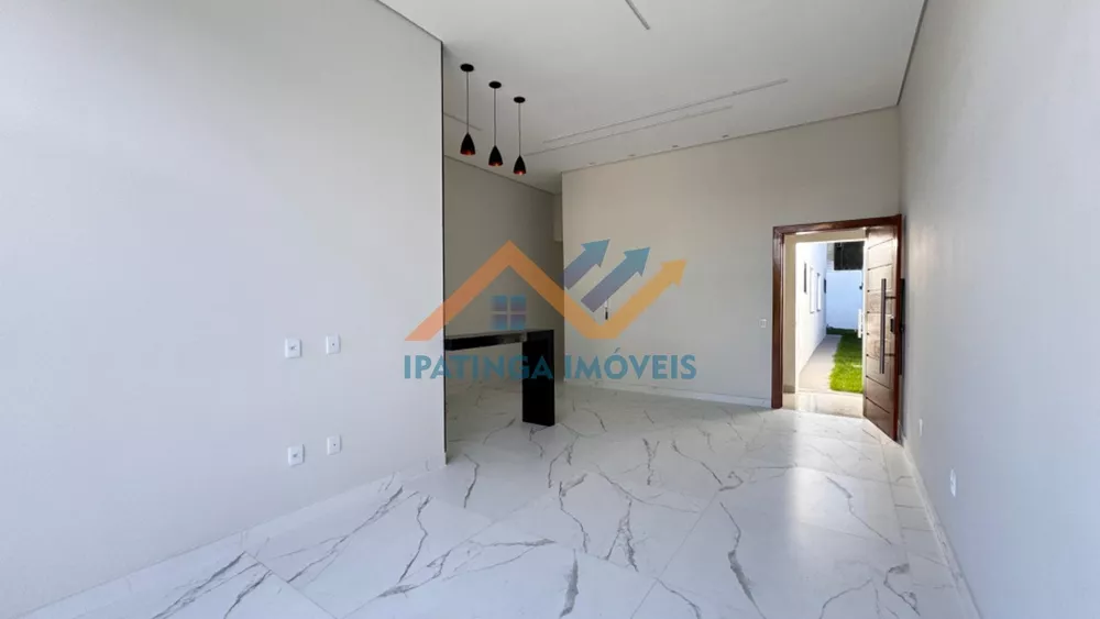 Casa à venda com 3 quartos, 210m² - Foto 4