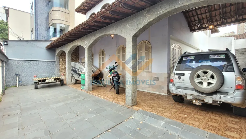 Casa, 6 quartos, 243 m² - Foto 2