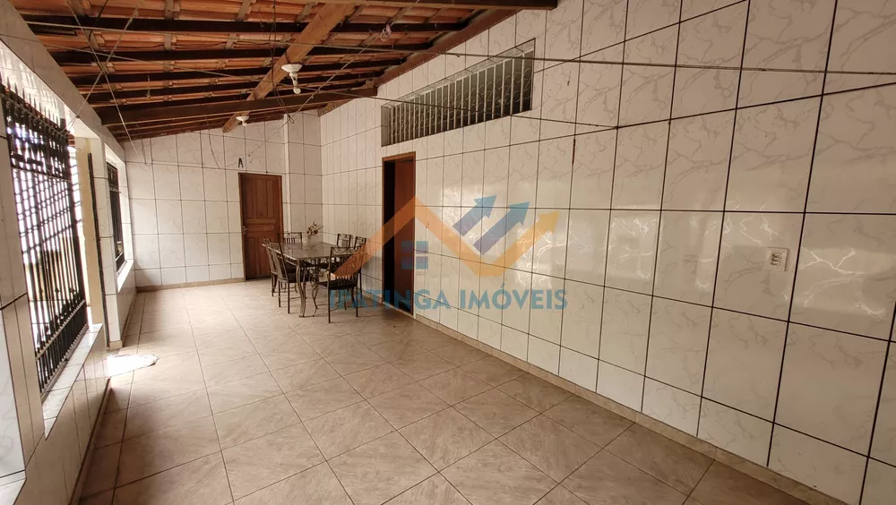 Casa, 3 quartos, 196 m² - Foto 2