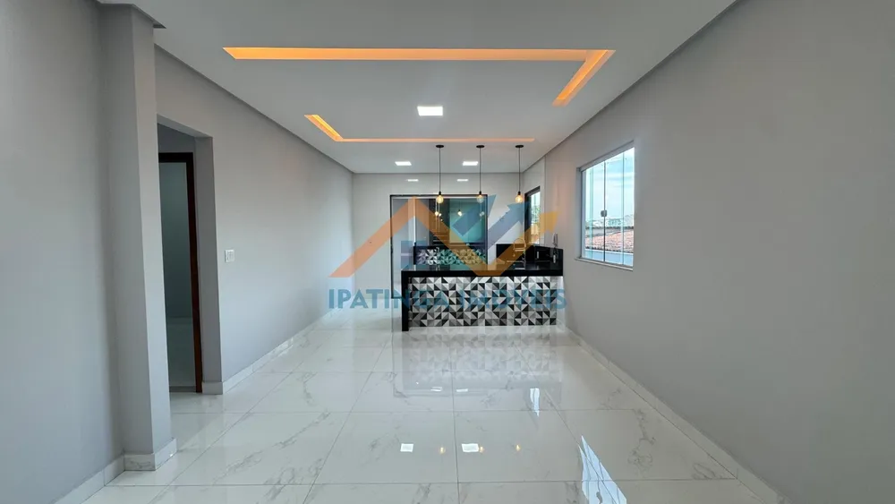 Casa, 3 quartos, 220 m² - Foto 1