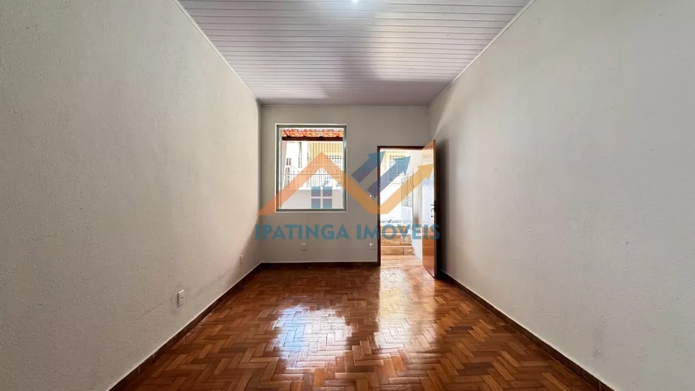 Apartamento à venda com 2 quartos, 64m² - Foto 1