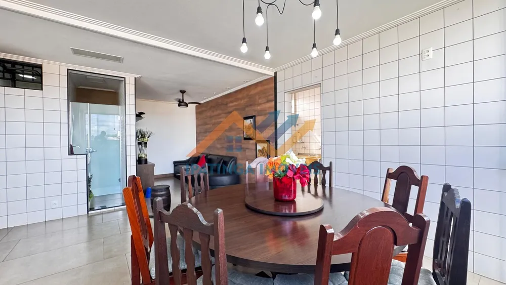 Casa, 4 quartos, 351 m² - Foto 1
