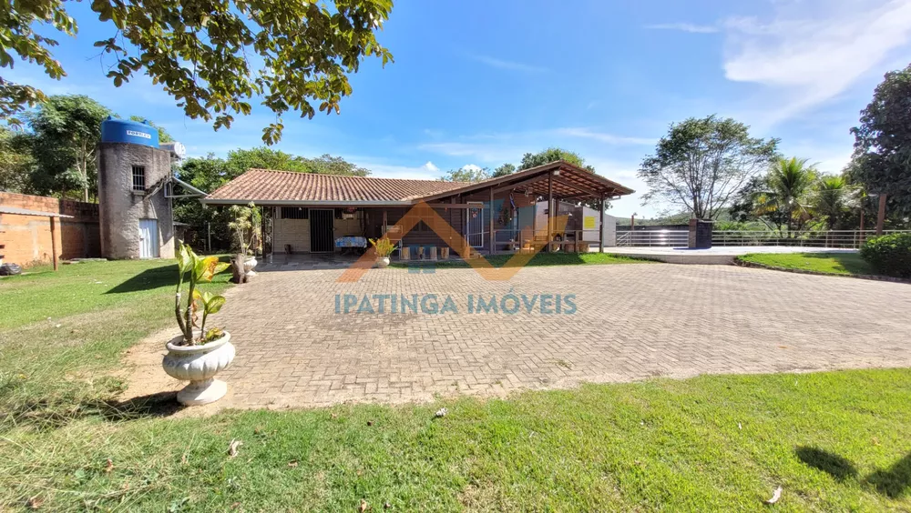 Fazenda à venda com 2 quartos, 4000m² - Foto 1