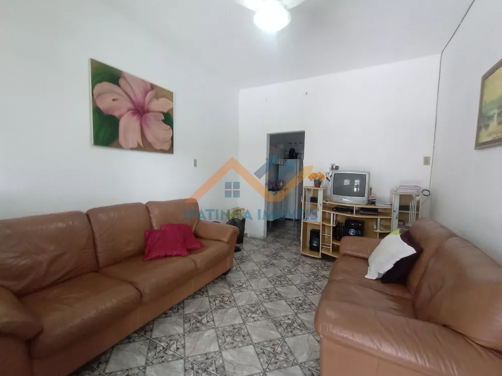 Casa à venda com 3 quartos, 75m² - Foto 2