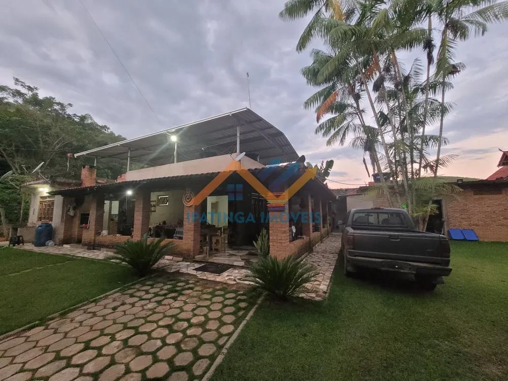 Chácara, 3 quartos, 4000 m² - Foto 1