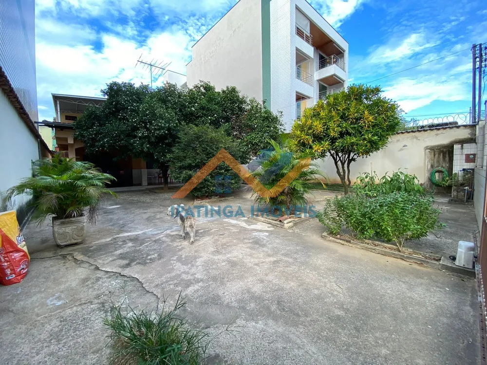 Casa, 4 quartos, 240 m² - Foto 2