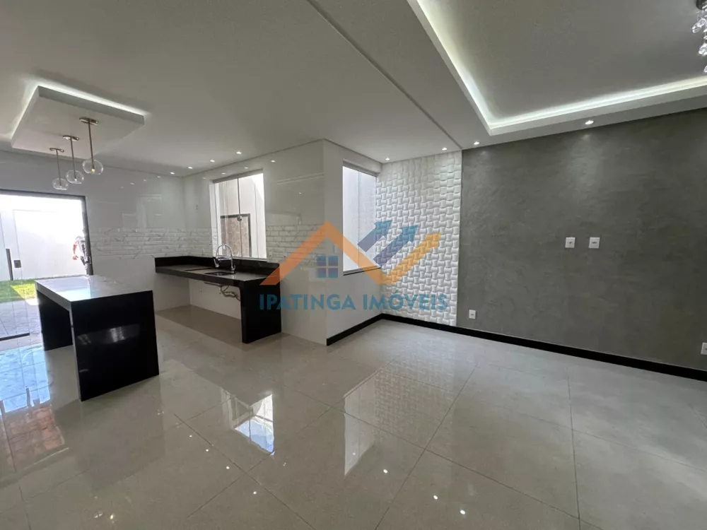 Casa à venda com 3 quartos, 220m² - Foto 4