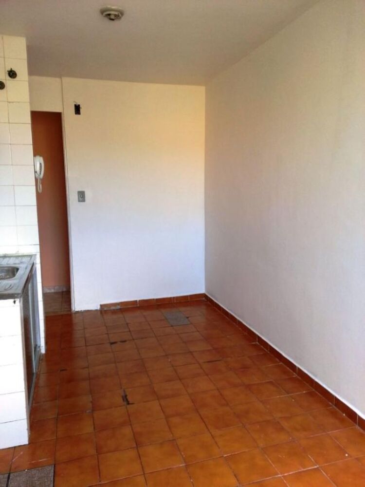 Apartamento à venda com 2 quartos, 65m² - Foto 4
