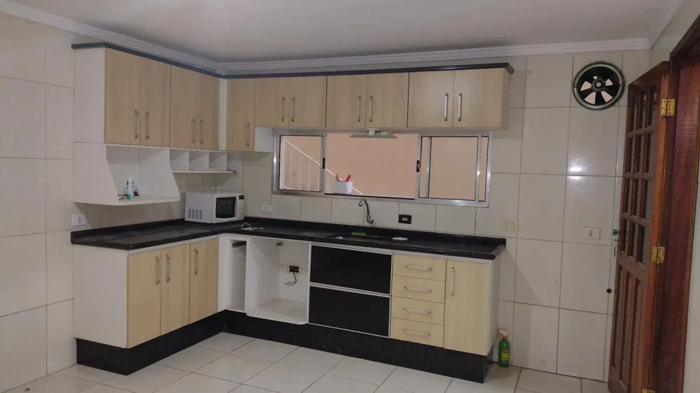 Sobrado, 6 quartos, 230 m² - Foto 2