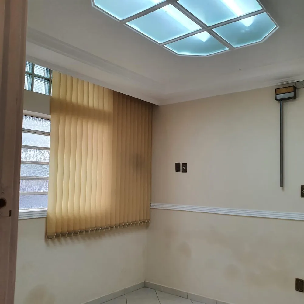 Sobrado, 6 quartos, 306 m² - Foto 2
