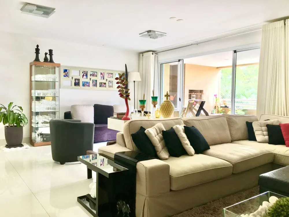 Apartamento, 3 quartos, 142 m² - Foto 1