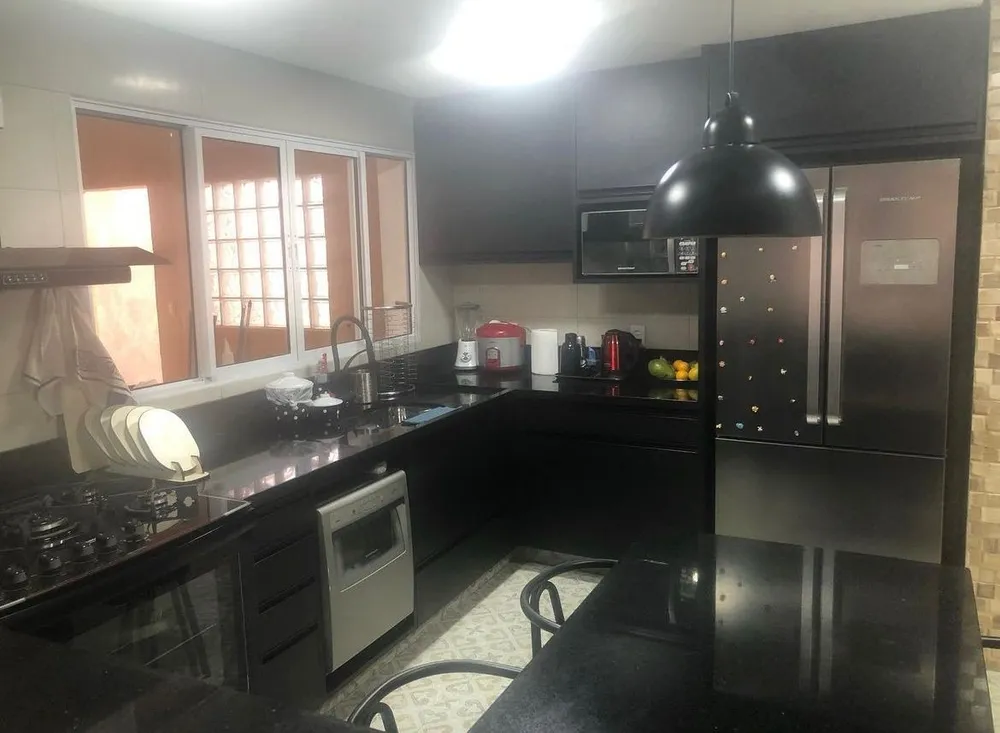 Casa, 3 quartos, 292 m² - Foto 2