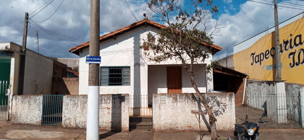Casa, 2 quartos, 199 m² - Foto 1