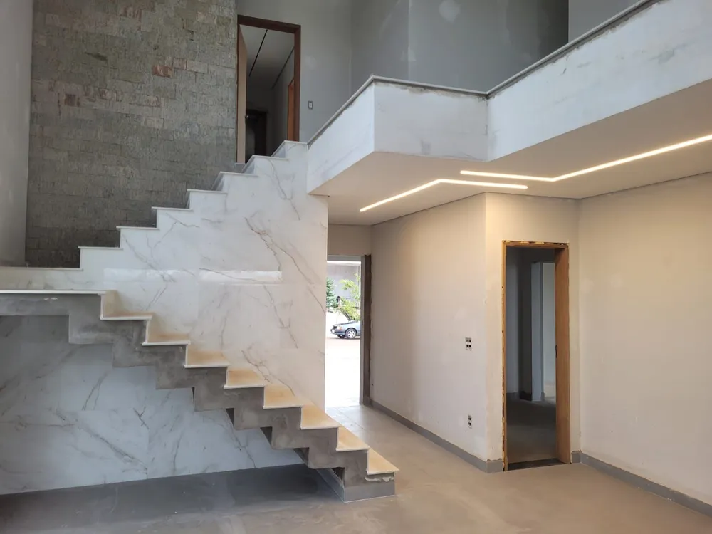 Casa, 3 quartos, 228 m² - Foto 1
