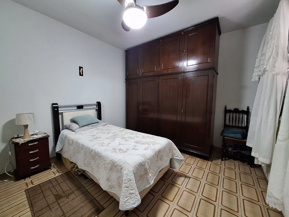 Casa, 5 quartos, 198 m² - Foto 1