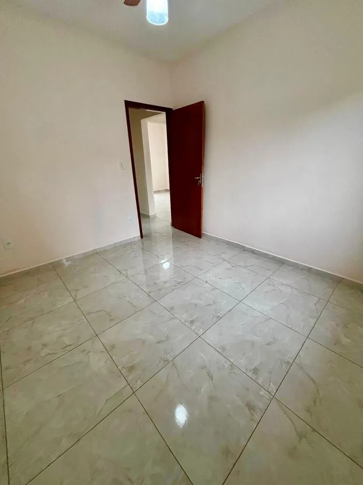 Casa, 2 quartos, 48 m² - Foto 2