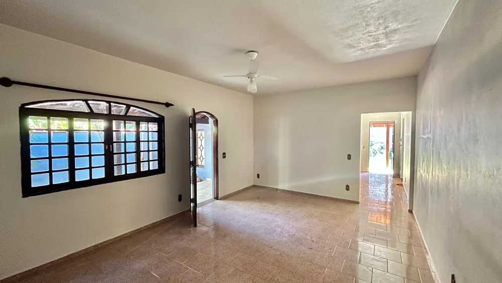 Casa, 3 quartos, 283 m² - Foto 2