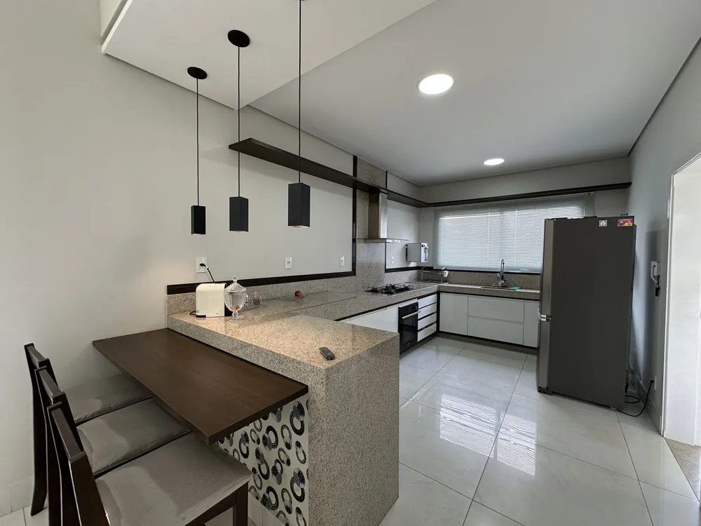 Casa, 3 quartos, 177 m² - Foto 7