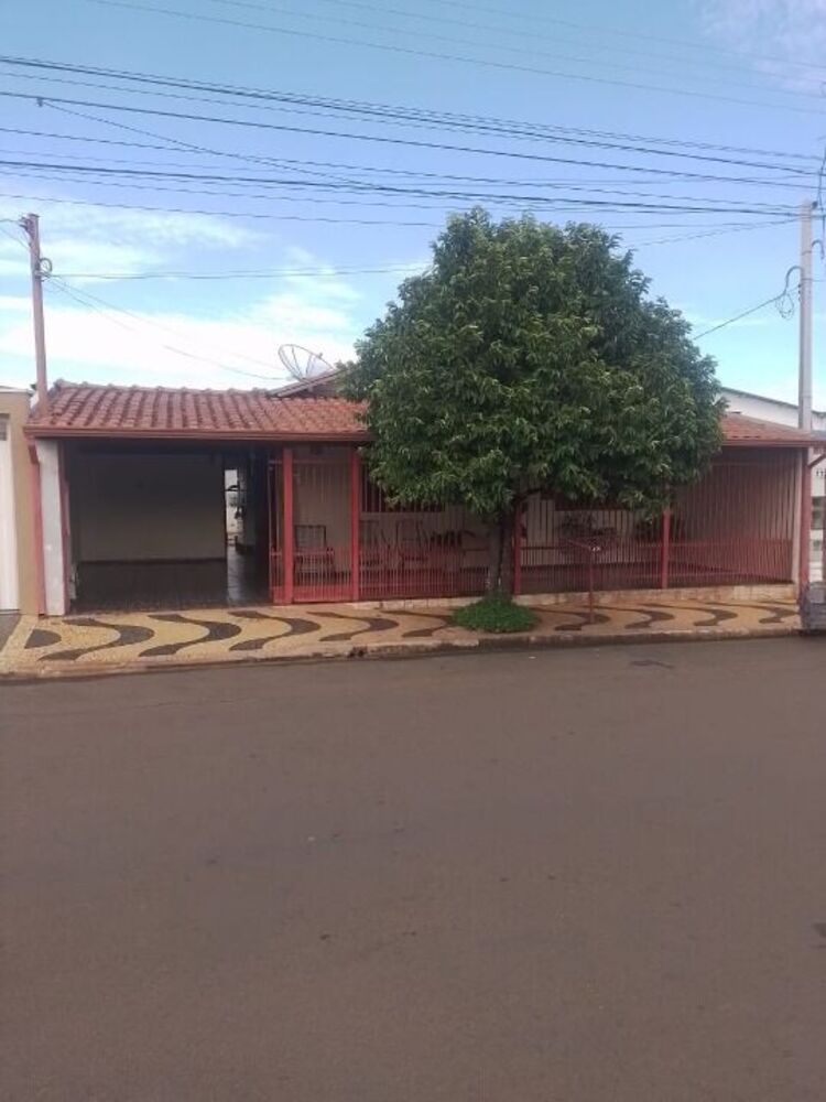 Casa, 2 quartos, 242 m² - Foto 1