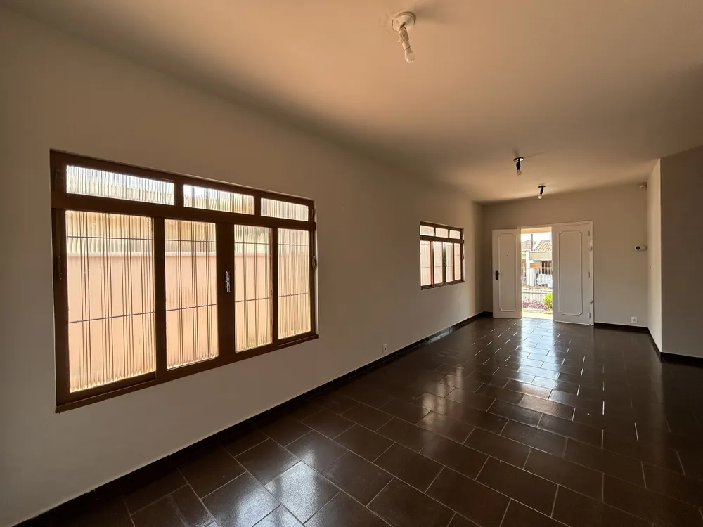 Casa, 3 quartos, 299 m² - Foto 3
