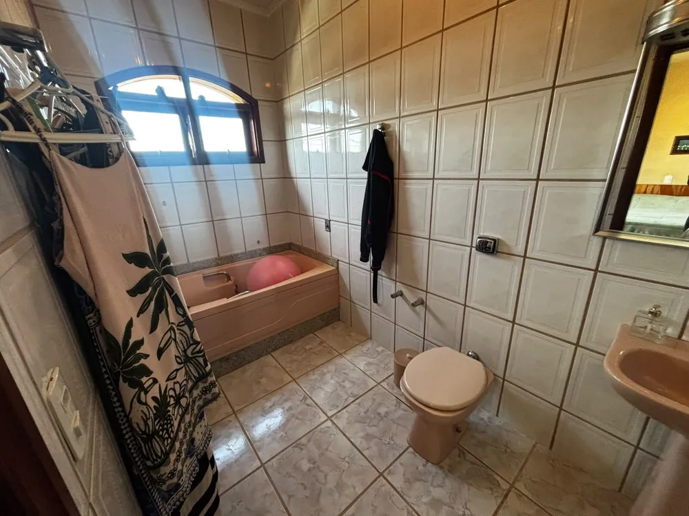 Sobrado, 3 quartos, 233 m² - Foto 2