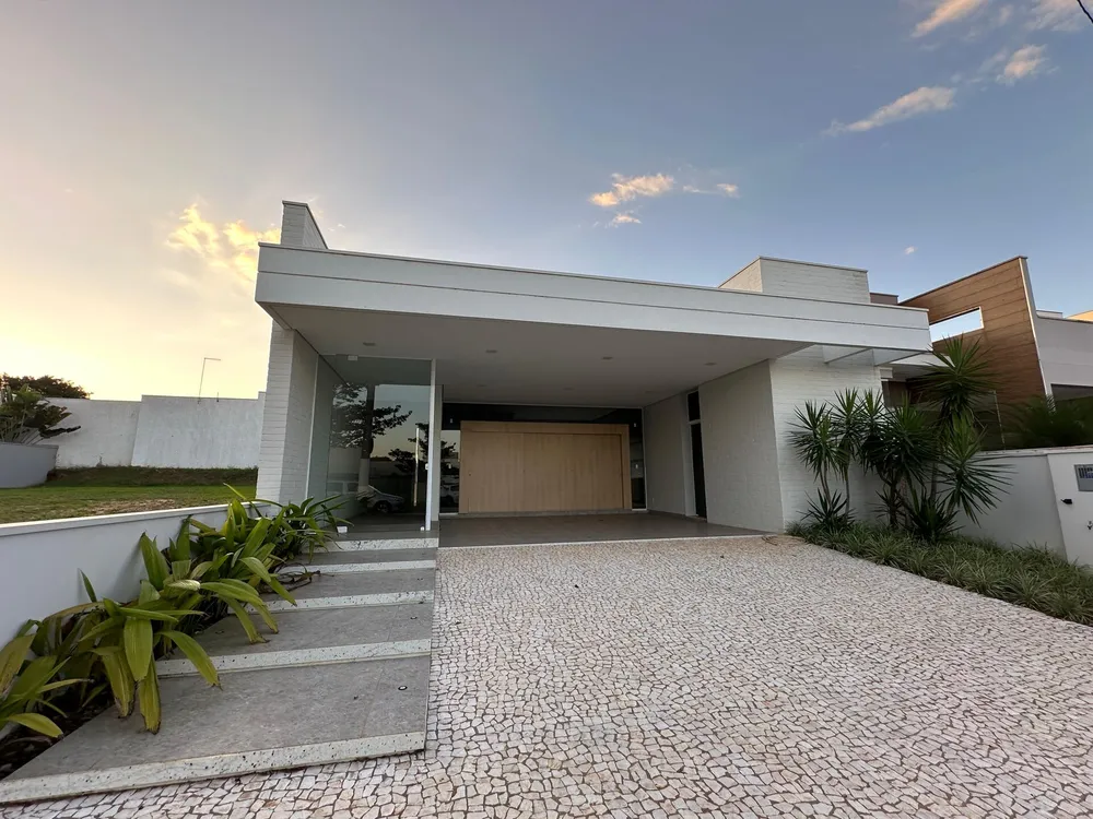 Casa, 3 quartos, 211 m² - Foto 2