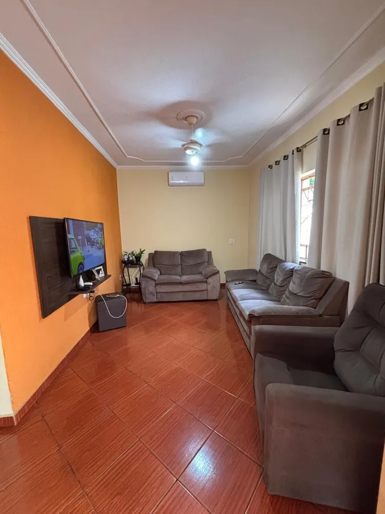 Casa, 3 quartos, 133 m² - Foto 1