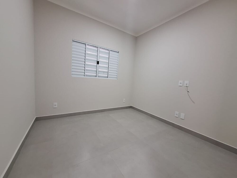 Casa à venda com 2 quartos, 60m² - Foto 3