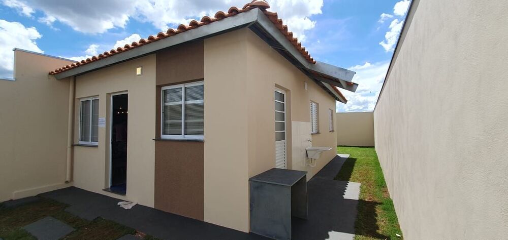 Casa, 2 quartos, 45 m² - Foto 1