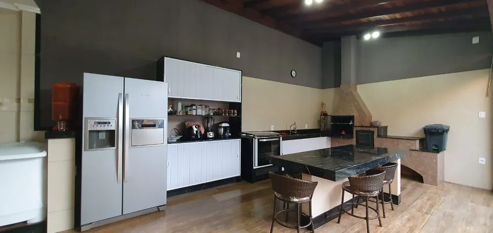 Sobrado, 4 quartos, 318 m² - Foto 1