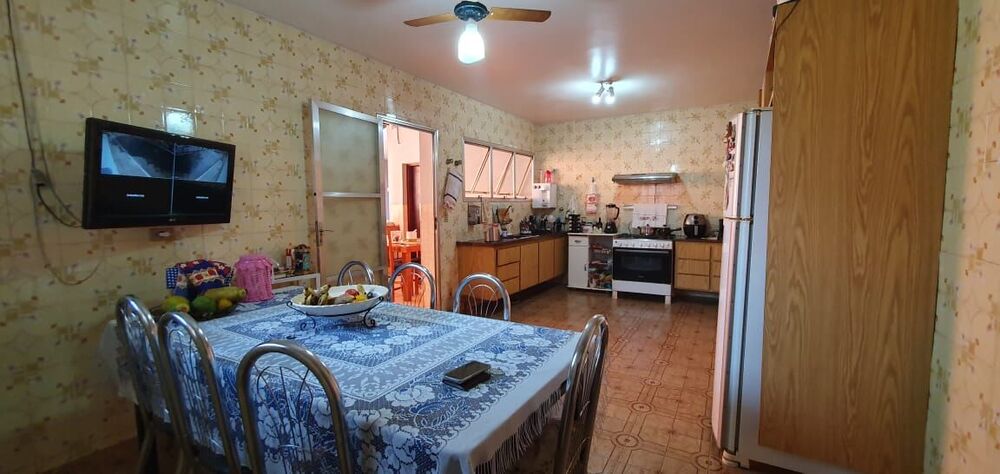 Casa à venda com 5 quartos, 343m² - Foto 3
