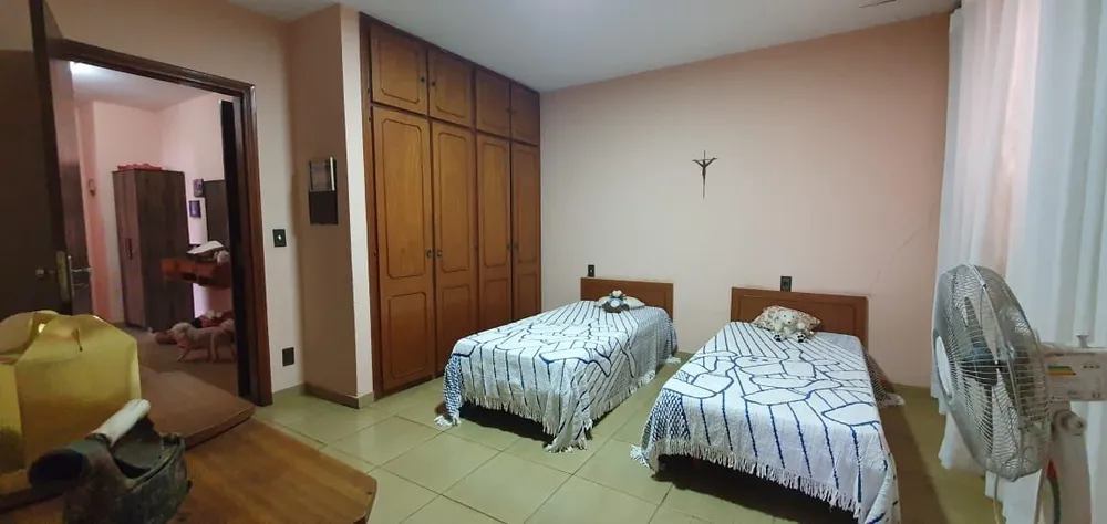 Casa, 5 quartos, 343 m² - Foto 9