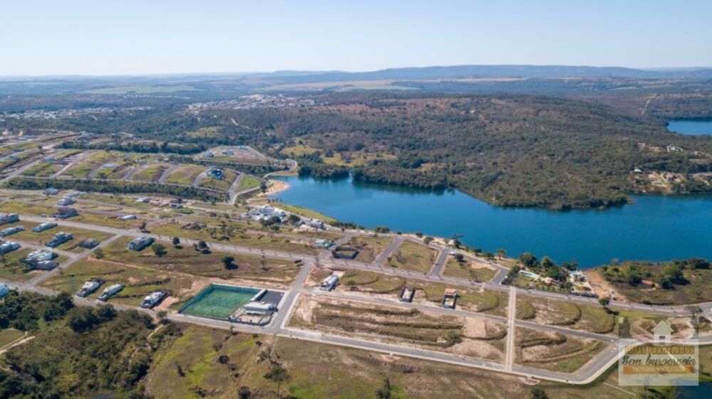 Terreno à venda, 300m² - Foto 1