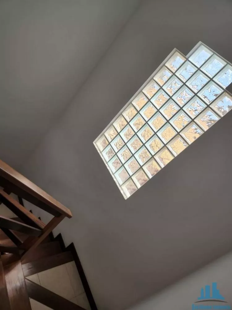 Casa, 3 quartos, 274 m² - Foto 16