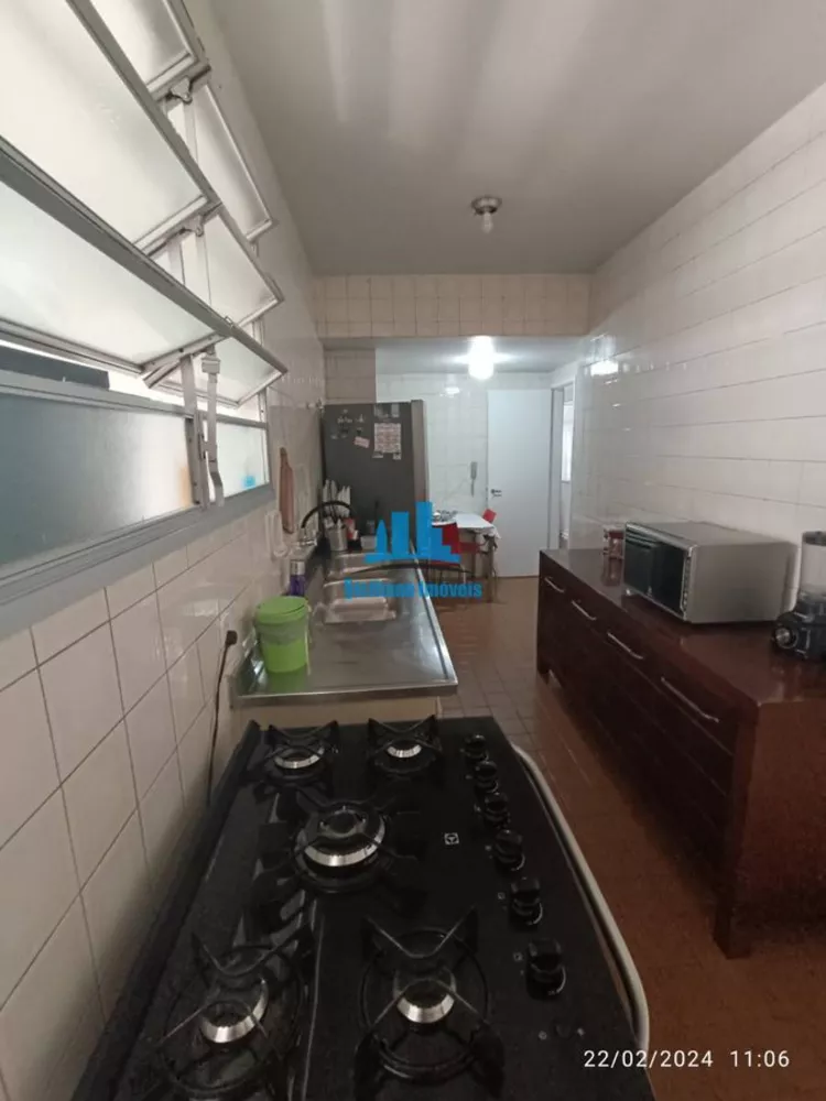 Apartamento à venda com 3 quartos, 130m² - Foto 4