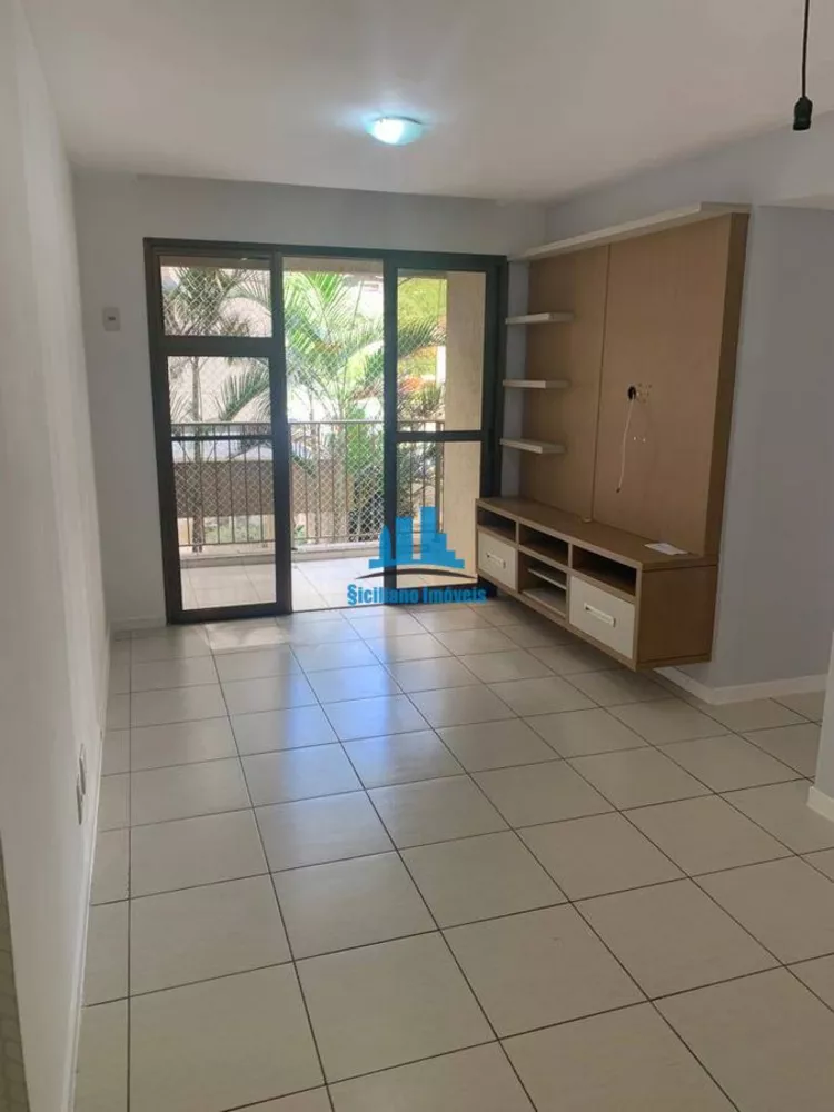 Apartamento à venda com 3 quartos, 75m² - Foto 5