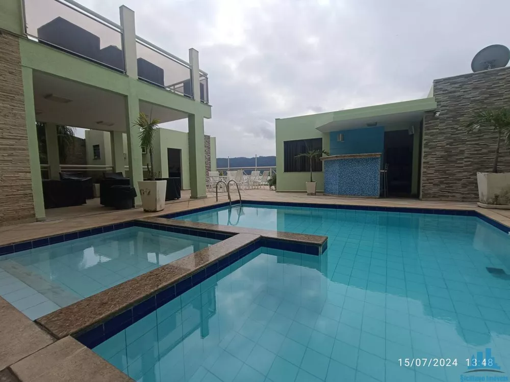 Casa, 4 quartos, 550 m² - Foto 1