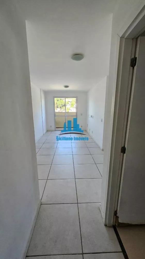 Apartamento à venda com 2 quartos, 55m² - Foto 3