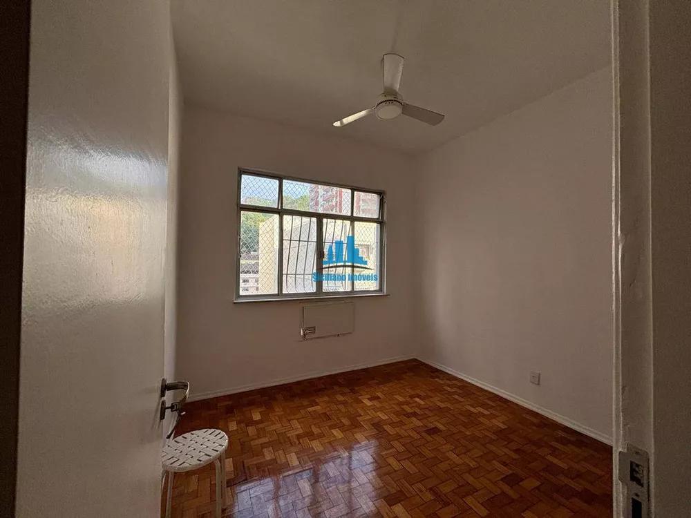 Apartamento à venda com 2 quartos, 70m² - Foto 1