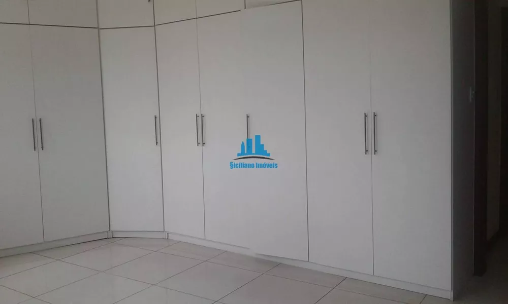 Apartamento à venda com 3 quartos, 150m² - Foto 2