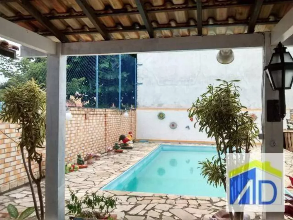 Casa, 5 quartos, 296 m² - Foto 1