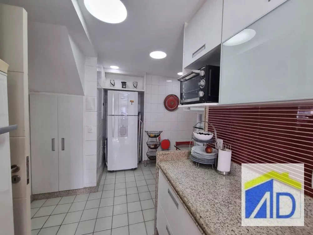 Cobertura, 3 quartos, 230 m² - Foto 4
