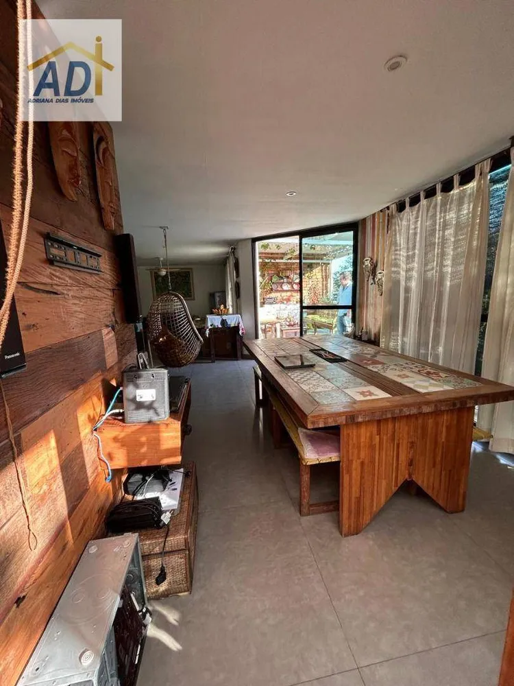 Cobertura, 3 quartos, 248 m² - Foto 4