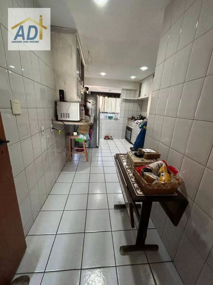 Cobertura, 3 quartos, 248 m² - Foto 2