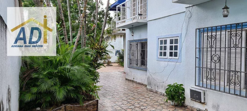 Casa de Condomínio à venda com 5 quartos, 427m² - Foto 4